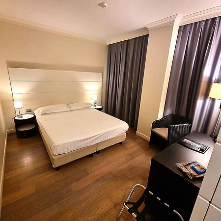 Tag Hotel Fano Esterno foto