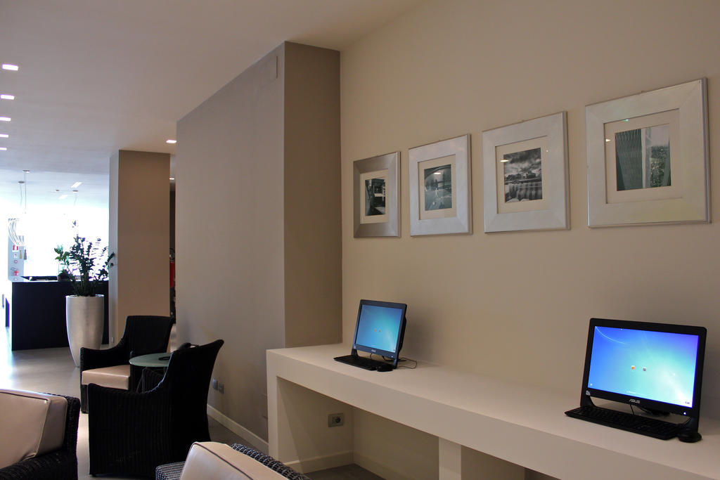 Tag Hotel Fano Esterno foto