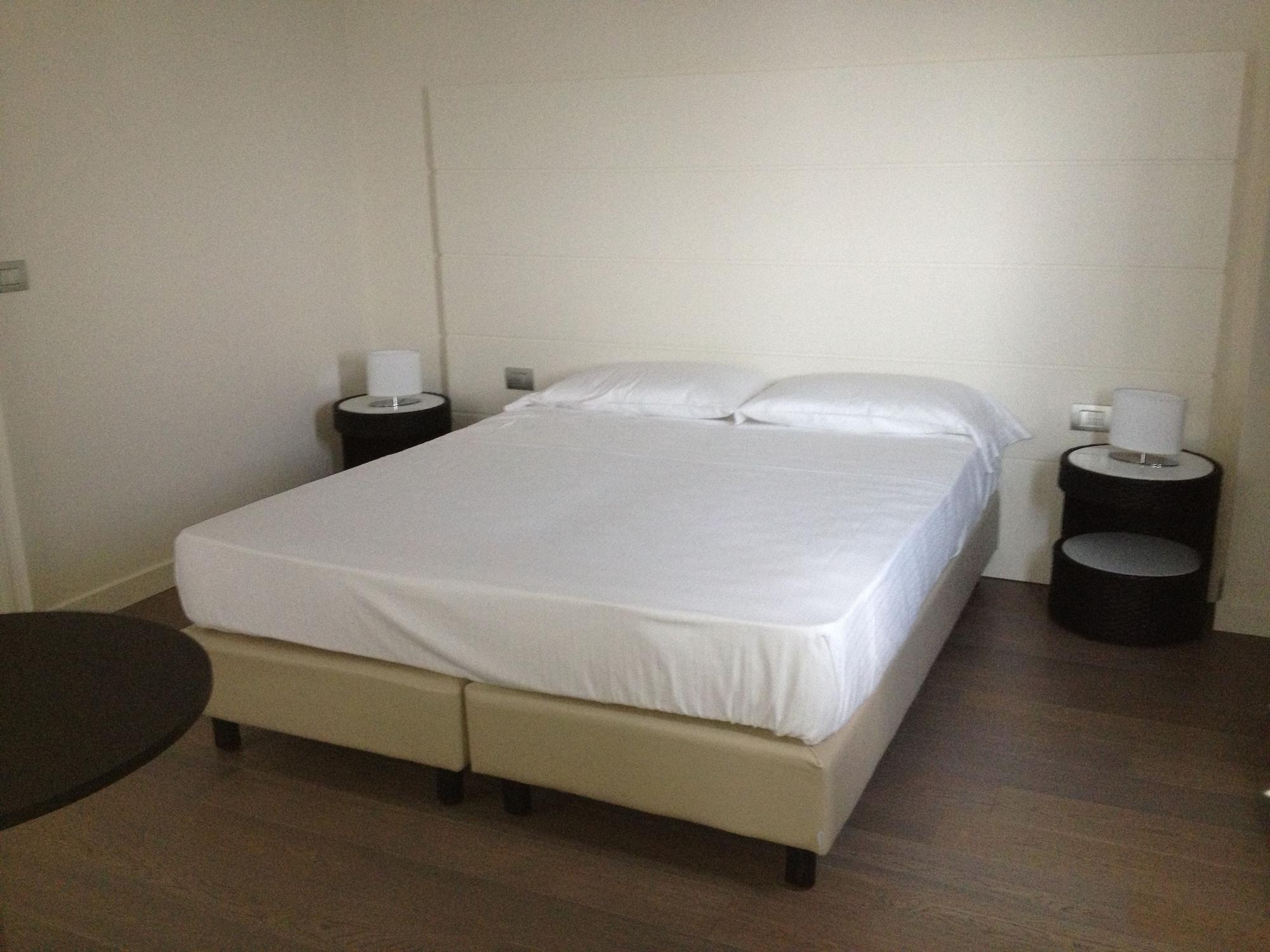 Tag Hotel Fano Esterno foto