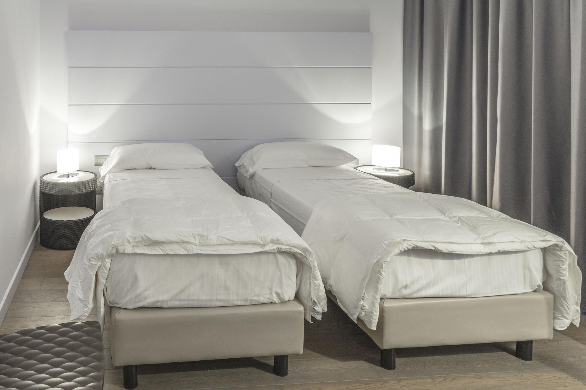 Tag Hotel Fano Esterno foto