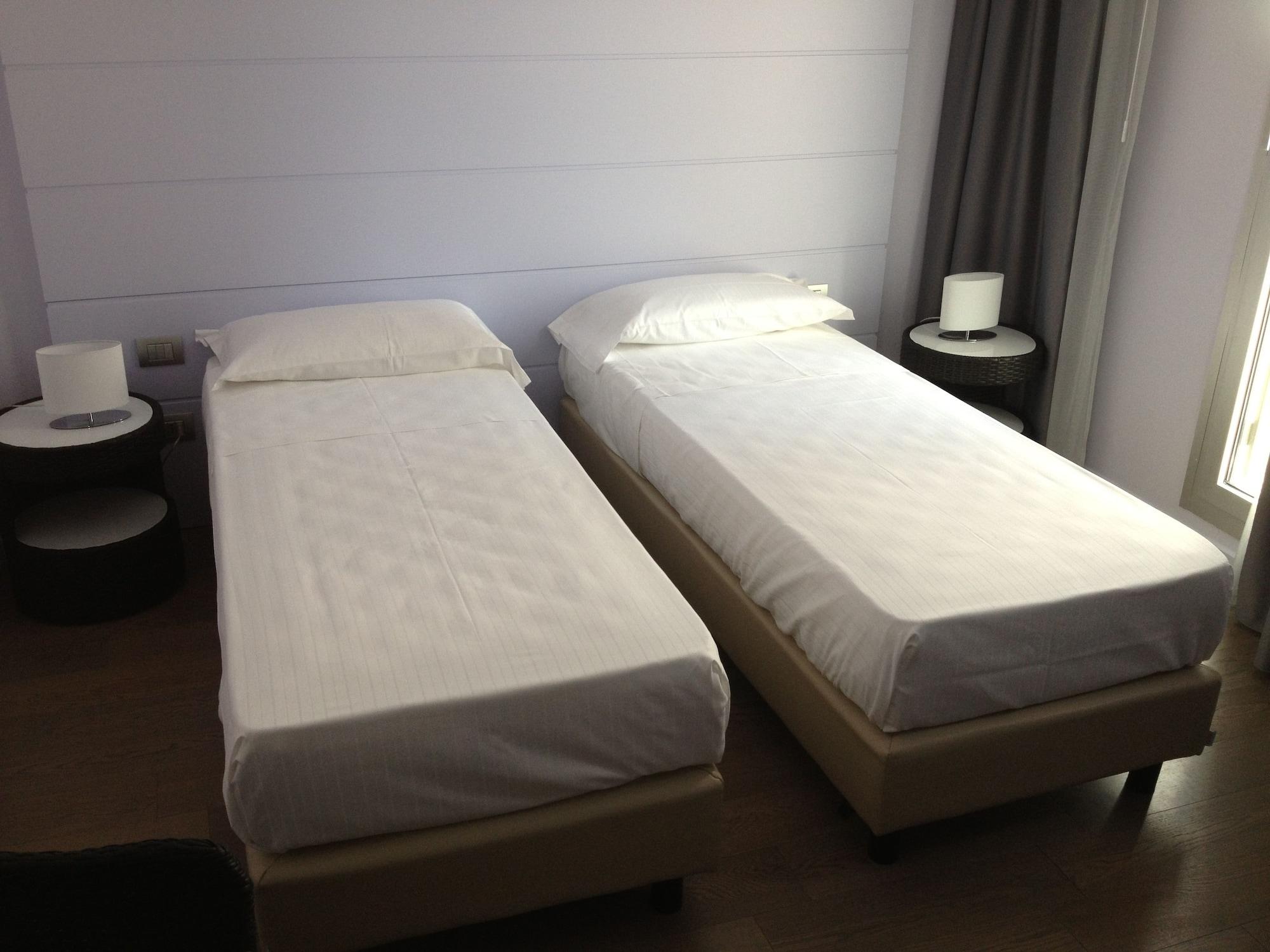 Tag Hotel Fano Esterno foto