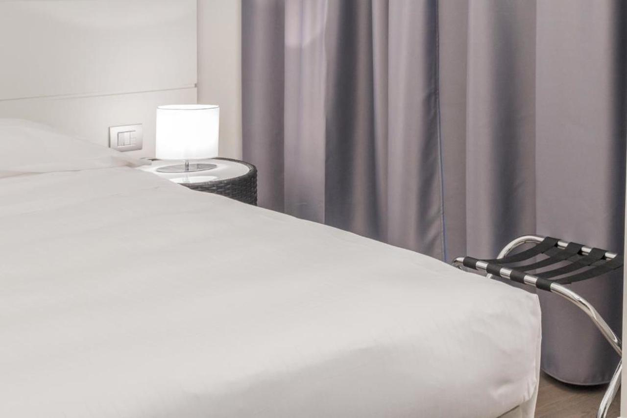 Tag Hotel Fano Esterno foto