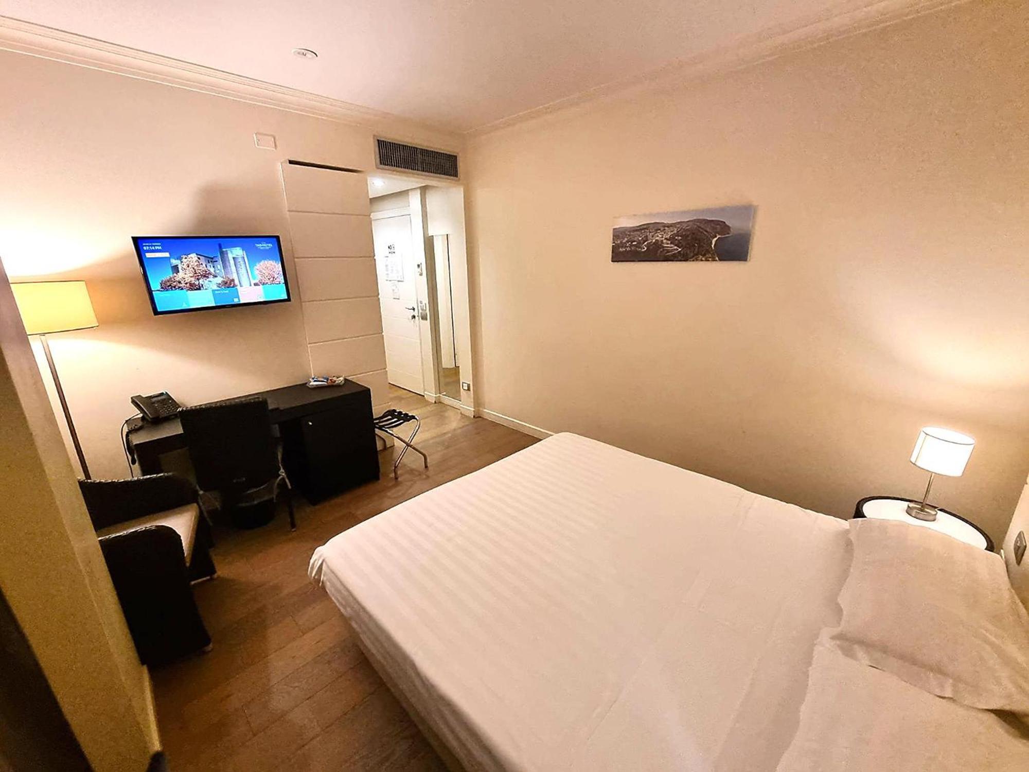 Tag Hotel Fano Esterno foto